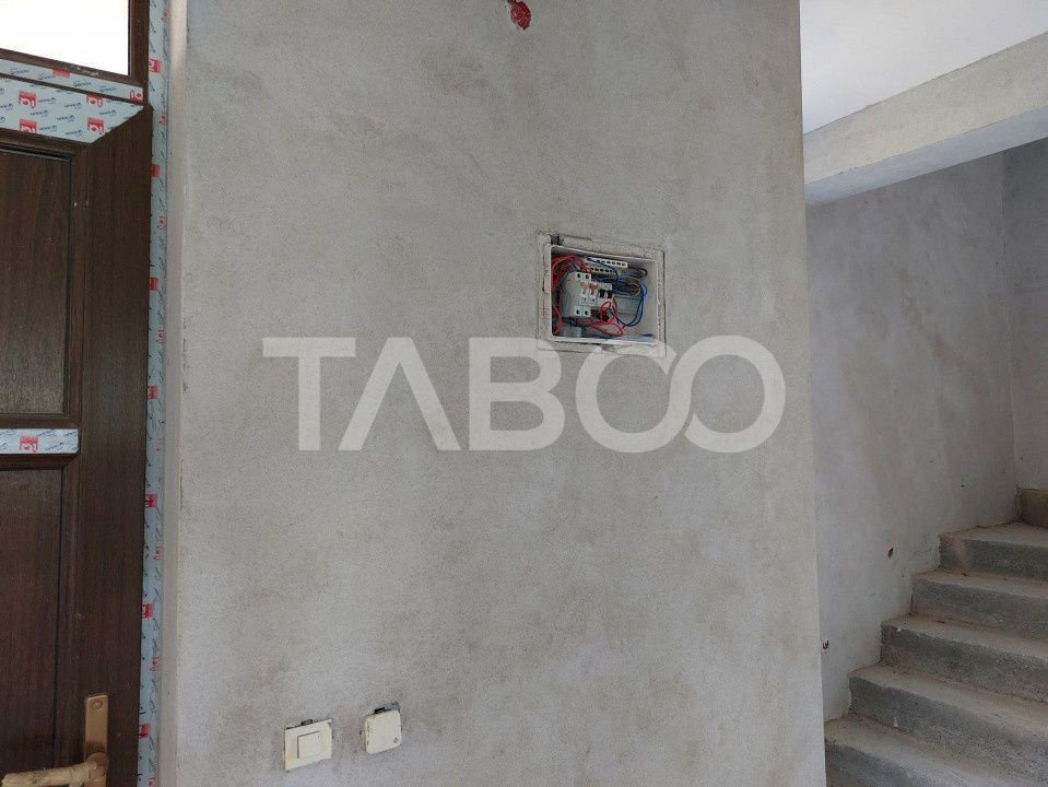 Casa de vanzare cu teren 2000 mp 5 camere  Sura Mare Hamba Sibiu – fotografia 21 din 37
