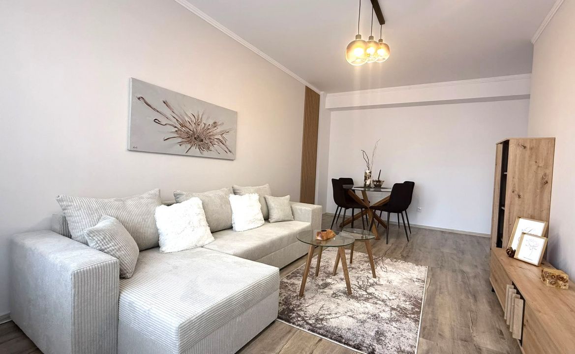 Apartament 2 camere, decomandat, parcare, balcon, mobilat și utilat–Florești – fotografia 3 din 10