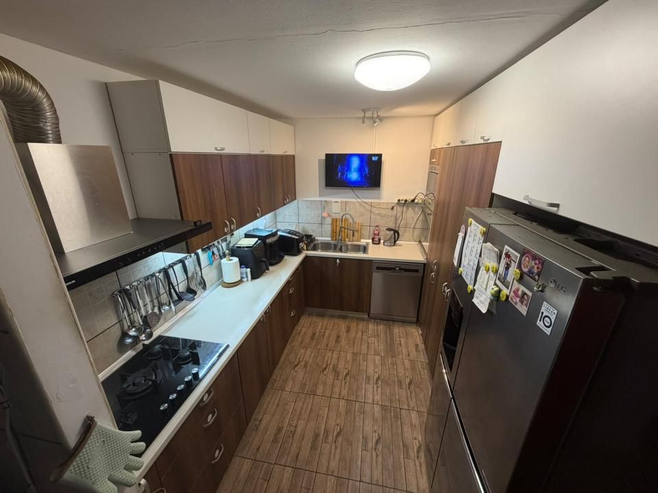 Teren intravilan 531 mp cu 2 locuințe și garaj sector 1 – fotografia 22 din 23