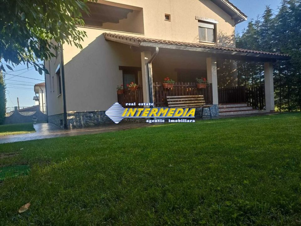 Casa de vanzare Alba Iulia CETATE cu 4 dormitoare si living finisata complet – fotografia 16 din 34