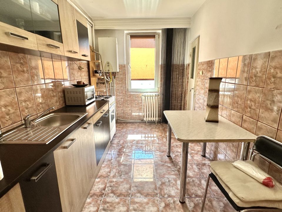 Apartament 2 camere I decomandat I de vanzare Imobilat I zona Carolina Mall – fotografia 3 din 14