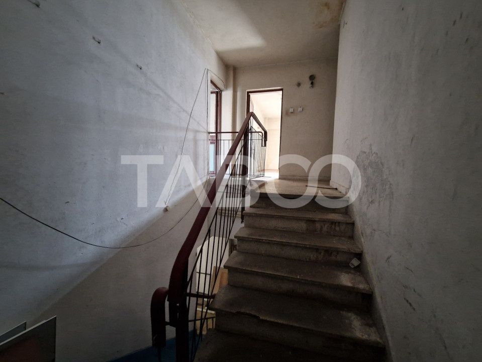 Spatiu comercial sau birouri in Turnisor la parter cu vad stradal – fotografia 13 din 16
