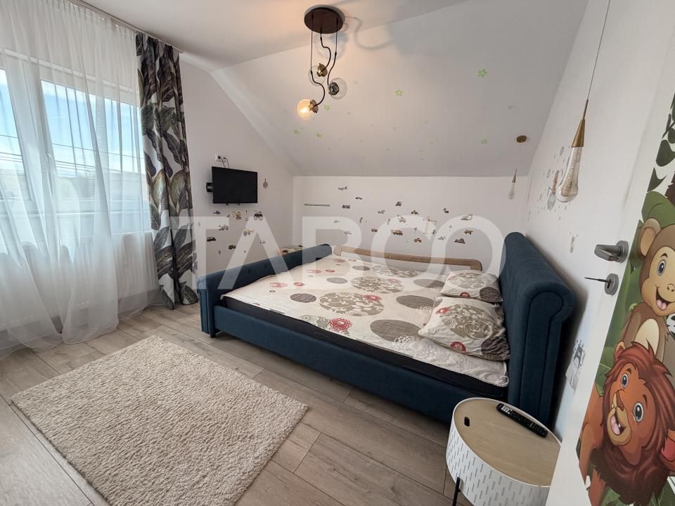 Casa individuala moderna de vanzare cu 5 camere 2 bai teren Sura Mare – fotografia 8 din 28