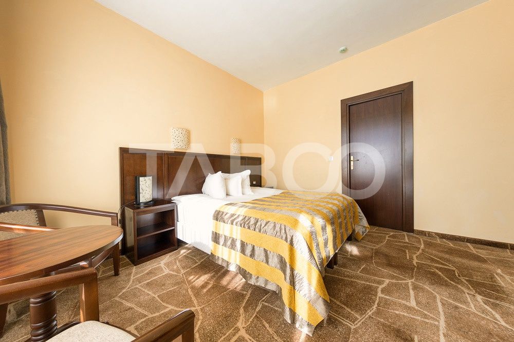 Hotel de 3* si 4* cu 64 de camere in Alba Iulia ultracentral – fotografia 9 din 37