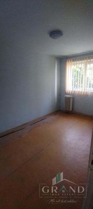 AP 4 CAMERE | 68 MP+BALCON | 2 BĂI | ETAJ 1/10 | MĂNĂȘTUR–MEHEDINȚI – fotografia 3 din 9