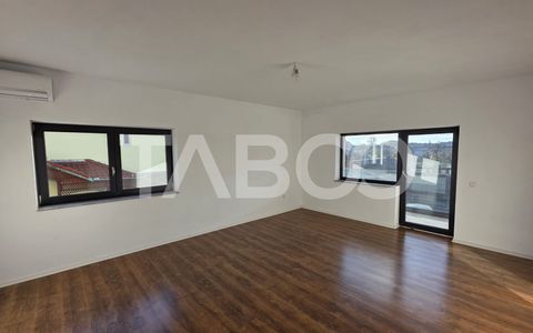Apartament nou decomandat cu 3 camere de vanzare in Sebes