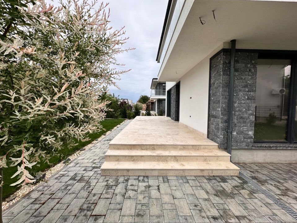 VILA INDIVIDUALA 5 CAMERE | LAGUNA ALBASTRA | CORBEANCA | 198 MP UTIL – fotografia 5 din 15