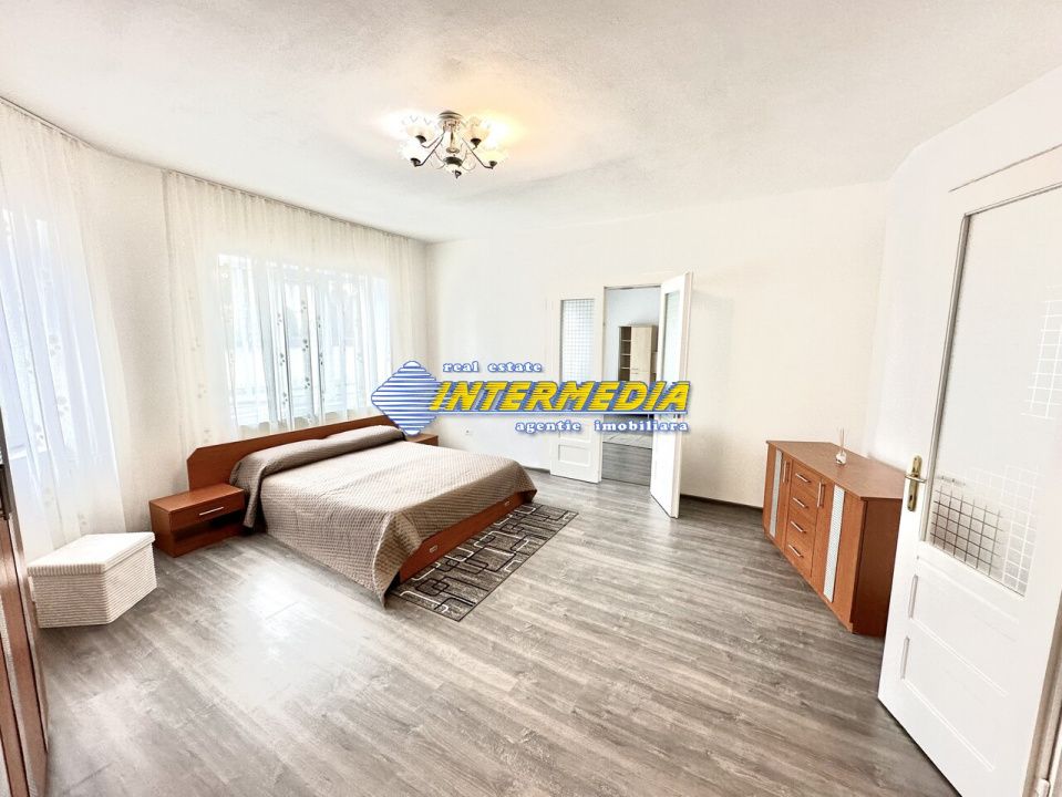 Casa 3 camere in Alba Iulia Zona CENTRU cu 900 mp teren utilitati si la asfalt – fotografia 12 din 16