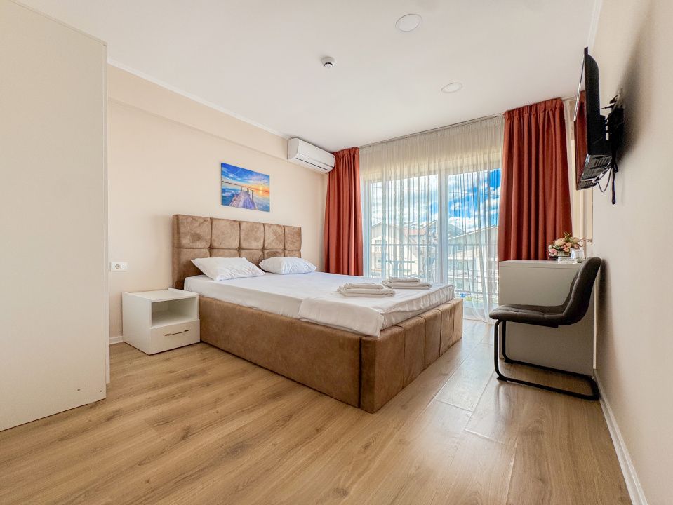 Pensiune de vanzare Costinesti, 26 camere duble, complet functionala – fotografia 21 din 28