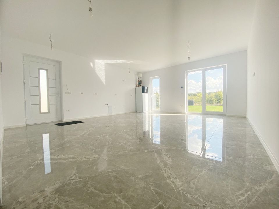Duplex elegant, 3 camere, 300 mp teren, 80 mp utili - Dumbravita – fotografia 2 din 22