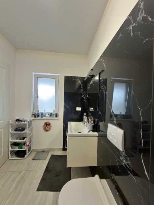 Duplex cu 5 camere, 140mp utili, 300mp teren in Utvin – fotografia 13 din 18