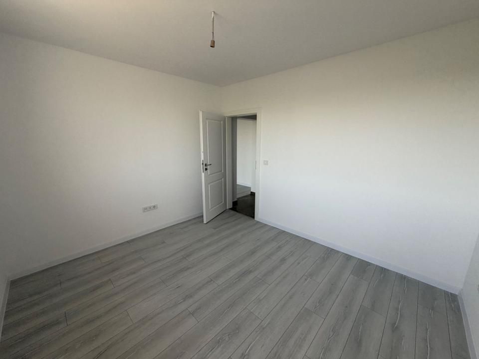2 camere | Bucatarie separata | mijloc de transport | Asfalt – fotografia 7 din 12