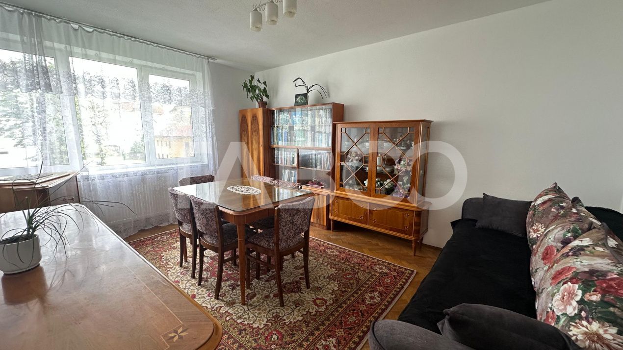 Apartament decomandat 2 camere 45 mpu mobilat  zona Terezian Sibiu – fotografia 2 din 13