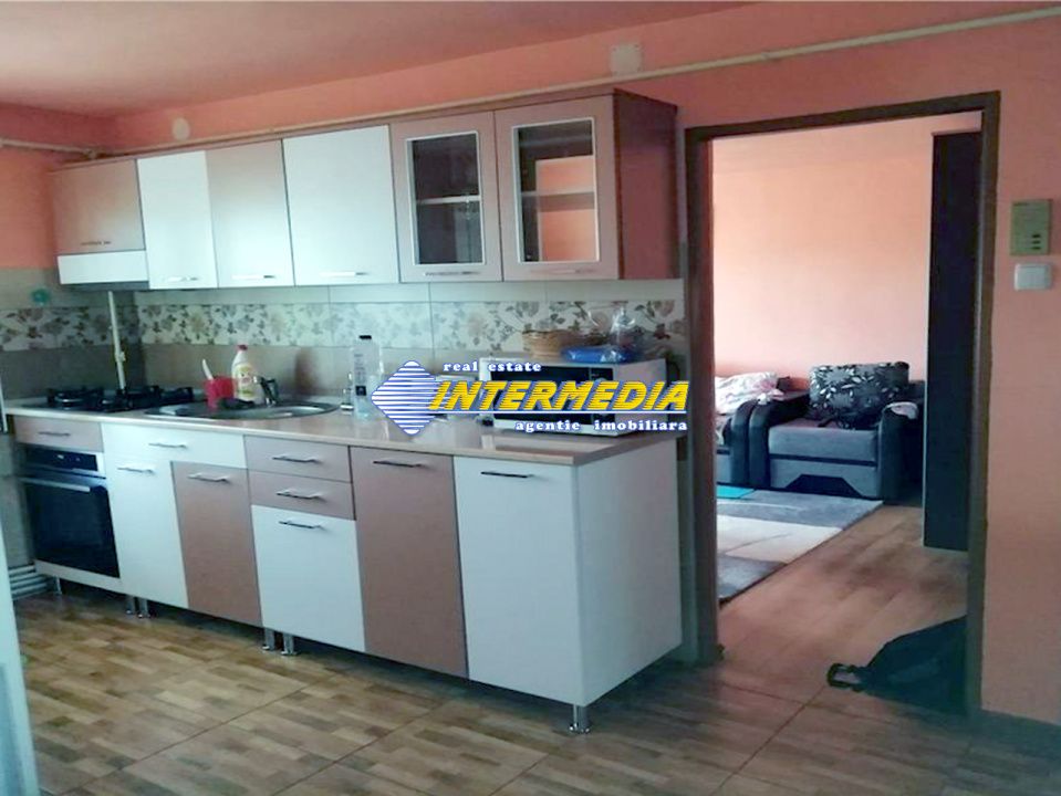 Apartament 2 camere de inchiriat Alba Iulia zona Tolstoi mobilat utilat complet – fotografia 6 din 9