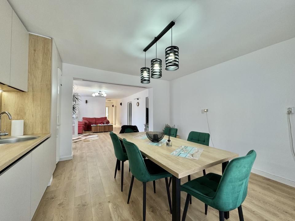 Casă 7 camere, P+M, renovată,  – Cartierul Tineretului – fotografia 6 din 21