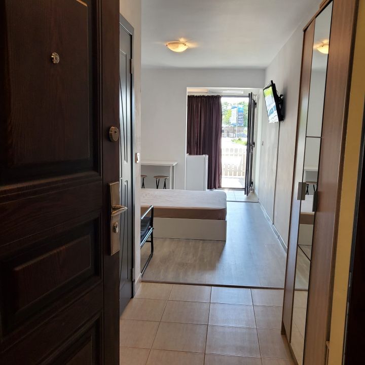 🏖️ Studio modern cu terasă I Parcare I 250m de plajă – Comision 0% – fotografia 14 din 20