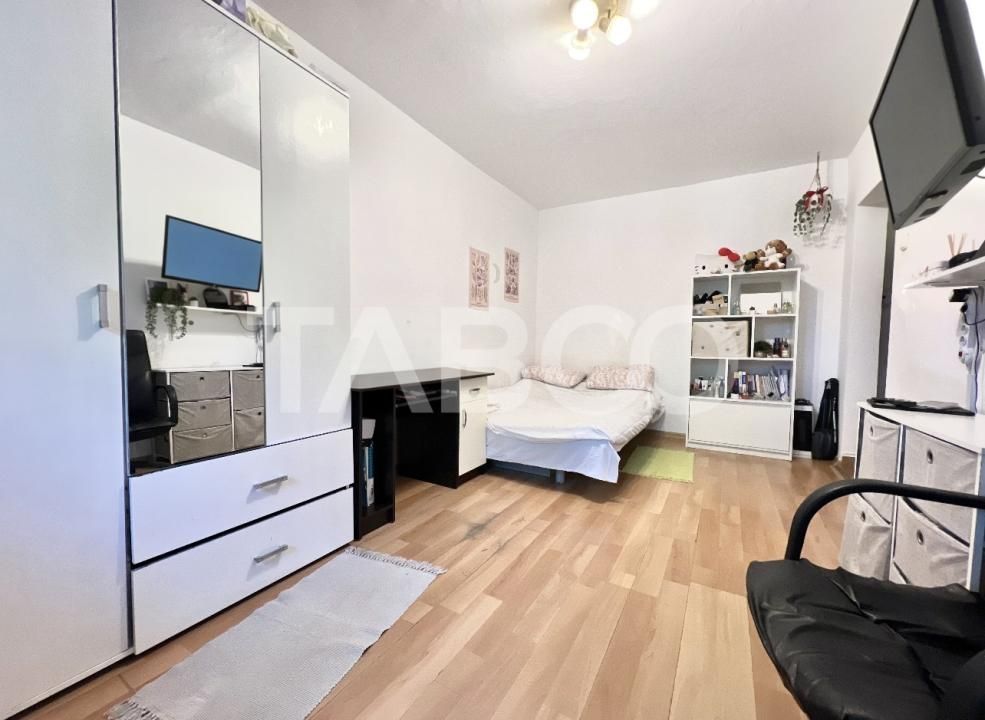 Garsoniera de vanzare in Marasti cu balcon etaj intermediar zona Expo – fotografia 1 din 7
