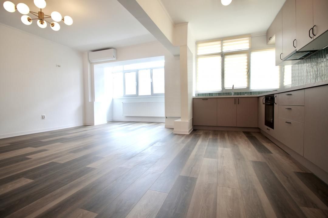 TEIUL DOAMNEI, BLOC 1984, DECOMANDAT, RENOVAT, NEMOBILAT, 0% COMISION! – fotografia 3 din 15