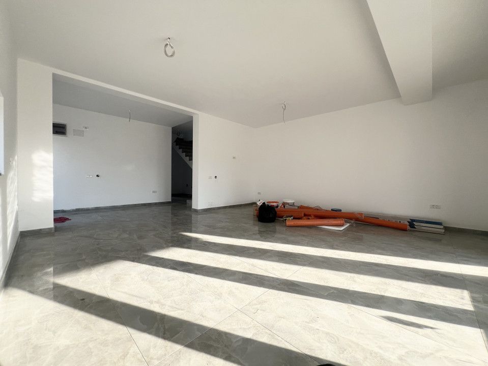 Duplex 5 camere, 107mp, 302mp teren, constructie noua - Giarmata – fotografia 3 din 17