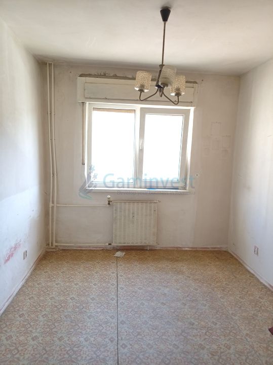 Apartament de vanzare in Oradea, zona Rogerius, 64 mp utili – fotografia 2 din 5