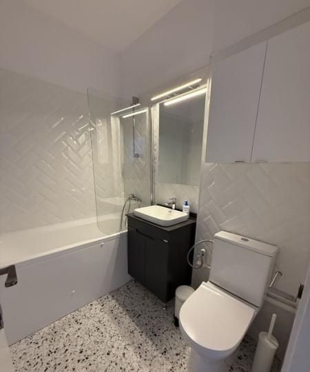 3 Camere de inchiriat | P-ta Romana | Metrou | Renovat | Mobilat – fotografia 5 din 8