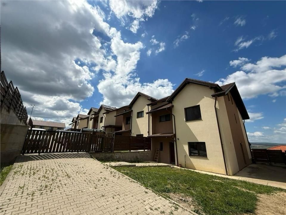 Duplex modern 4 camere, teren 380mp-Dezmir – fotografia 10 din 12
