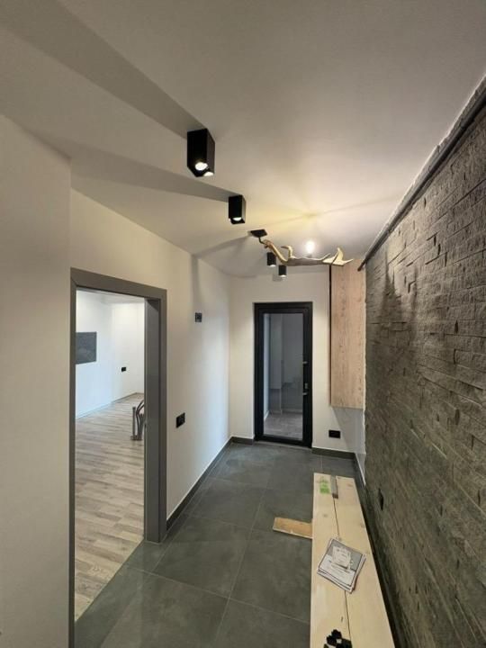 Spatiu comercial (pretabil Clinica Stomatologica sau asemenea) - zona VIVO-METRO – fotografia 3 din 8