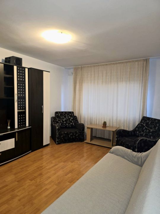 Apartament 2 camere situat pe Bd Mamaia in zona Spitalului Militar – fotografia 1 din 15