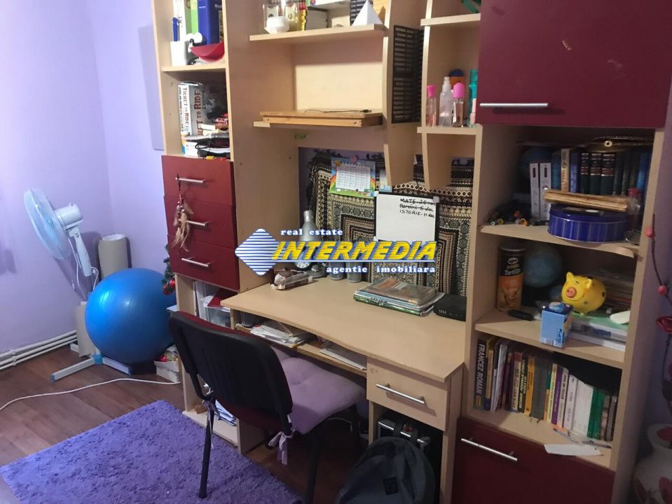 Vanzare apartament 4 camere deco  bai 2 balcoane CETATE Closca bloc proprietate – fotografia 9 din 10