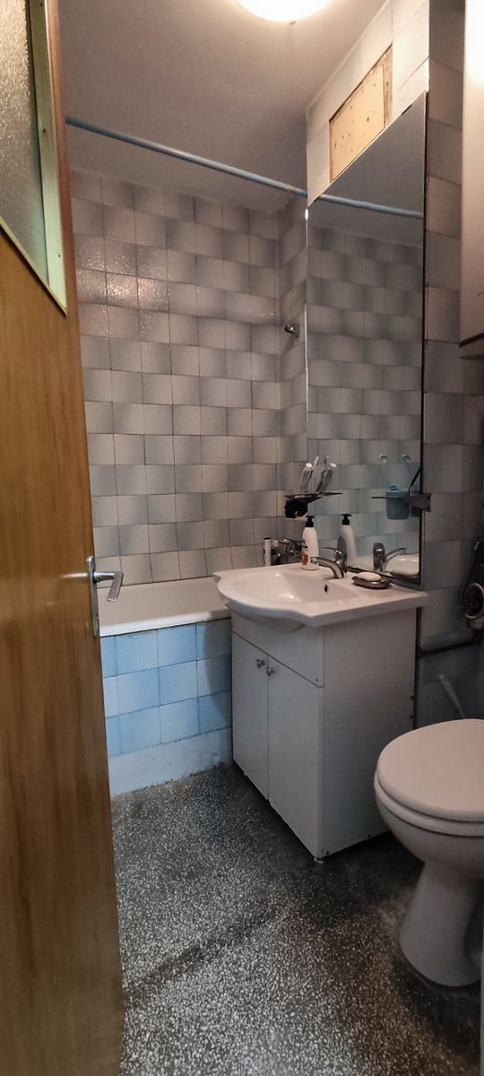 Apartament 3 camere | 68 mp | Etaj 9/10 | Vedere deschisă | Zona Tineretului – fotografia 11 din 12