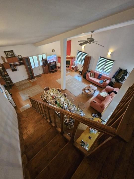 Casă de vacanță spațioasă în Călățele Pădure – Dealul Negru, teren 2000 mp – fotografia 5 din 8