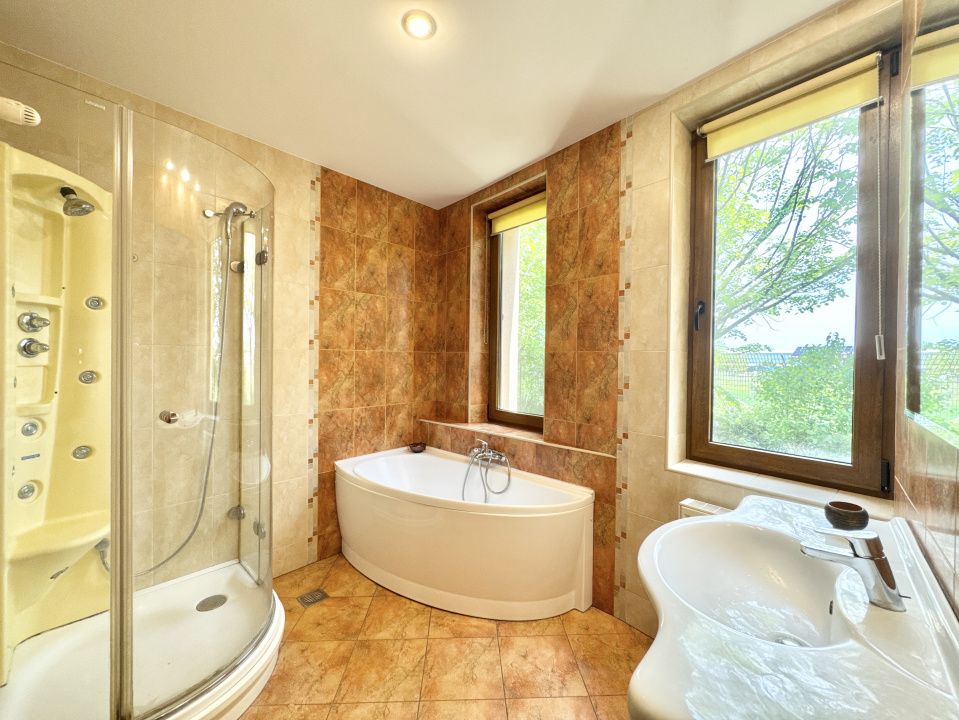 Vila pe domeniu de 8.000 mp | proiect de clinica medicală – fotografia 30 din 40