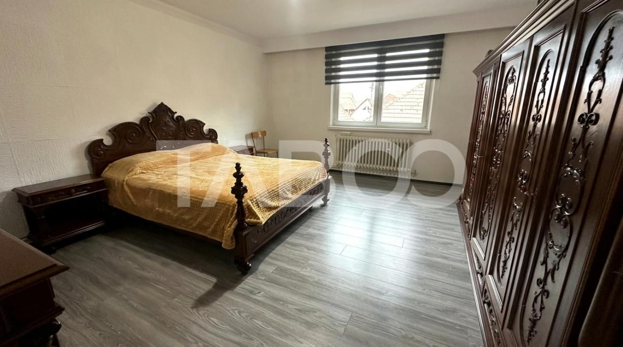 Apartament la casa 4 camere  pivnita curte privata zona Lazaret Sibiu – fotografia 4 din 17