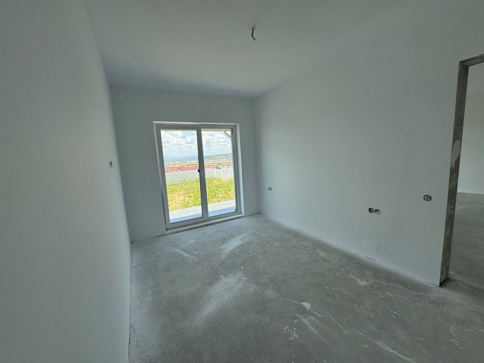 Nou! Apart. la parter, 3 cam., 68 mp., 50 mp. grădină, Apahida – fotografia 6 din 10