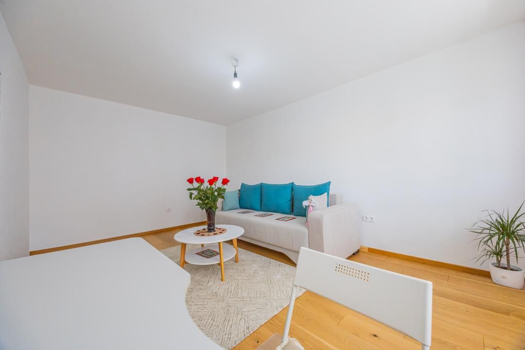 Apartament 2 camere renovat, Tractorul – zona Cerna – fotografia 21 din 22