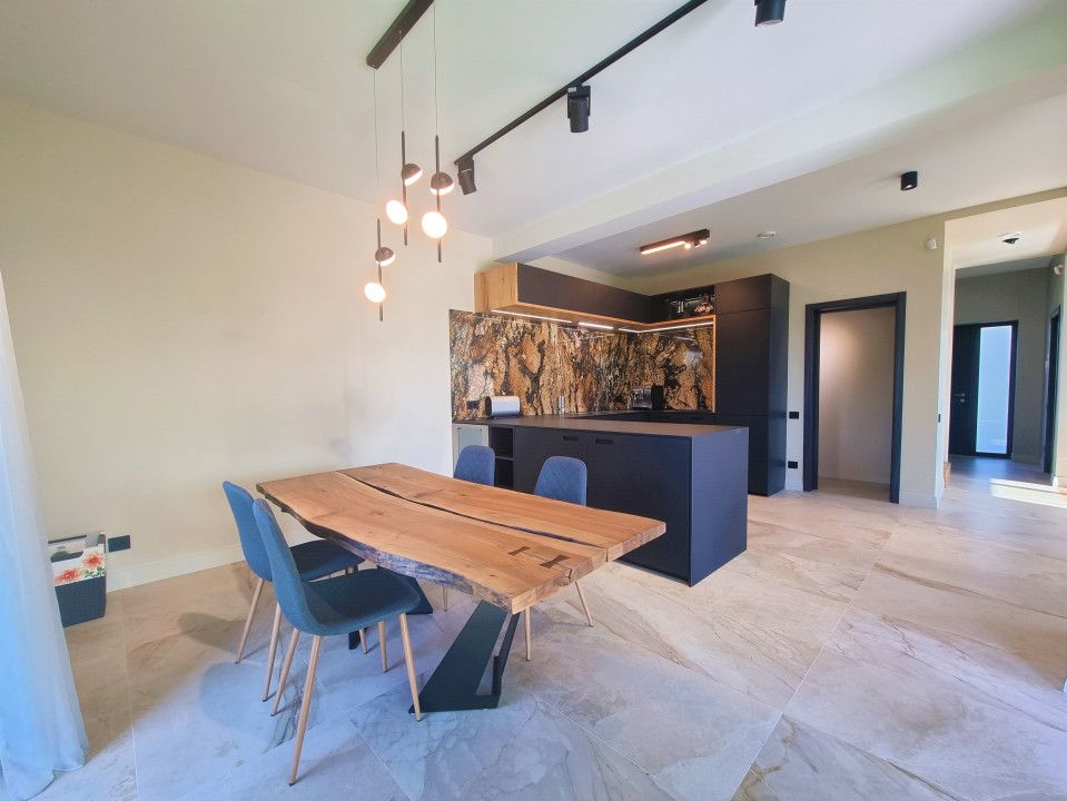 Eleganta, intimitate si tehnologie – casa premium in cartierul Terra – fotografia 13 din 32
