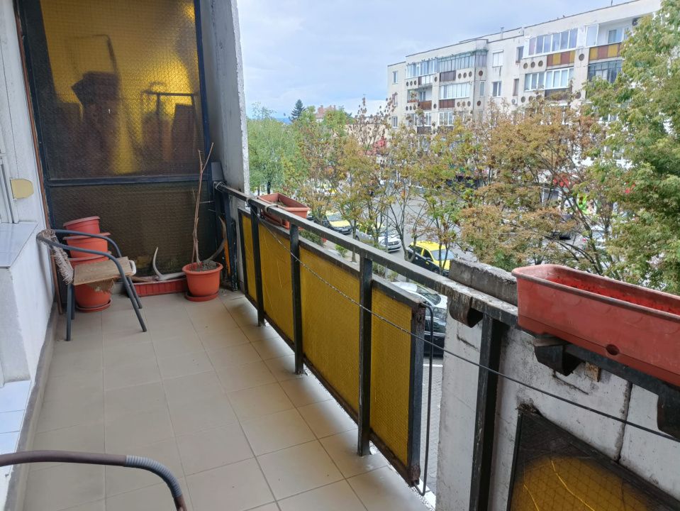 Apartament cu 4 camere de vânzare -Reghin -Făgărașului etaj 2 – fotografia 10 din 10