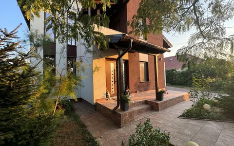 Casa tip duplex 6 camere, 135mp utili , teren 780mp, garaj - Sag