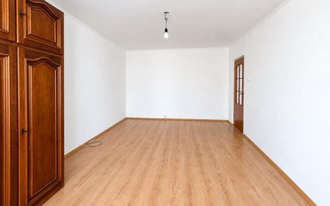 Apartament cu 4 camere de vanzare in Oradea , tip PC , Decebal