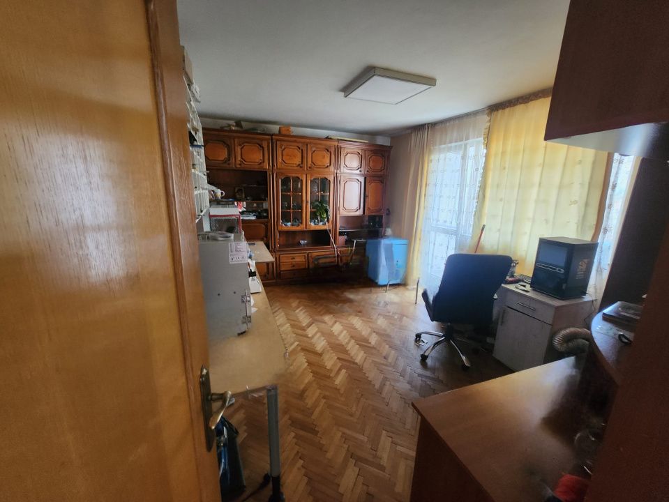 Apartament de vanzare 4 camere si parcare in Manastur, etaj intermediar! – fotografia 6 din 8