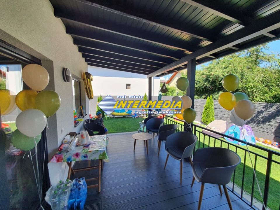 Casa individuala P+1 deosebita de vanzare in Alba Iulia zona Cetate – fotografia 9 din 17