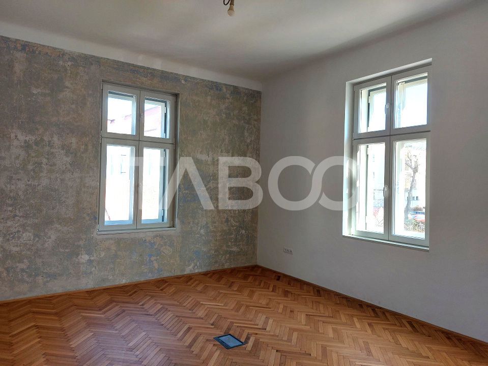 Casa istorica restaurata modernizata in totalitate zona Centrala Sibiu – fotografia 17 din 60