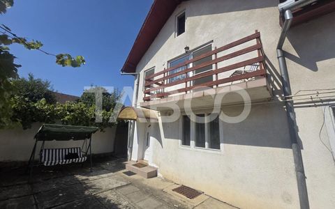 Apartament 2 camere de vanzare la casa 77mp curte pivnita Sub Arini