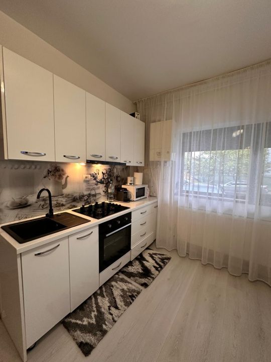 Apartament cu 2 camere decomandate de vânzare în zona Primo – Compozitori – fotografia 1 din 14