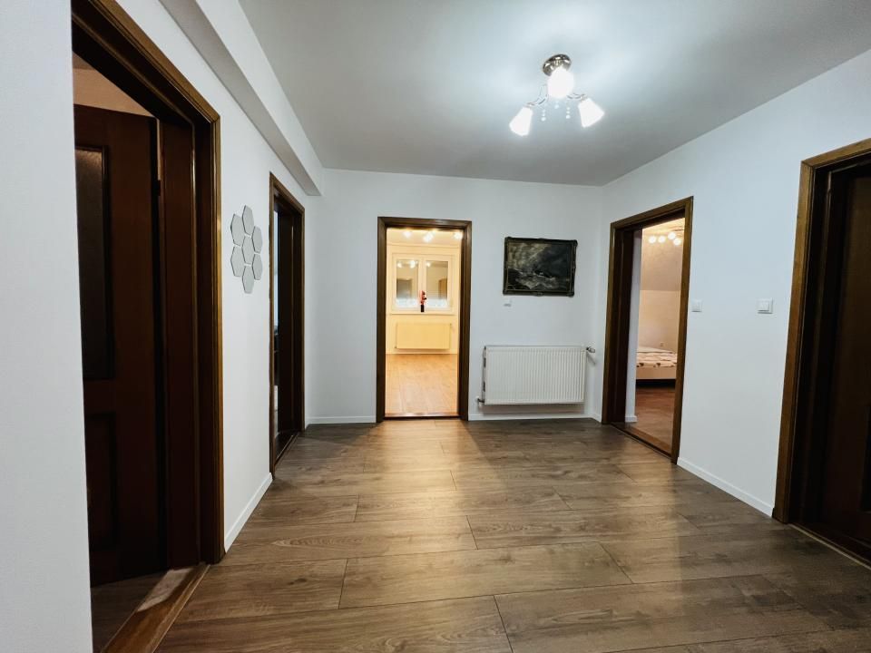 Vila 6 camere mobilata-  320 mp utili - zona Bogdanestilor – fotografia 14 din 18