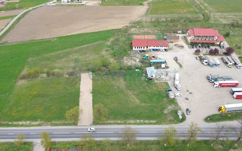 Teren intravilan 4033mp cu deschidere la E60 de vanzare in Grosi, Bihor