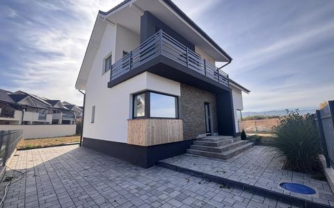 Casă single în Cristian, Sibiu - 4 Camere, 2 Terase, Teren 486