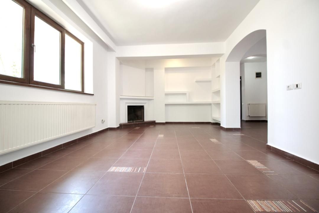 PRELUNGIREA GHENCEA-LIDL, APARTAMENT IN VILA 2010, CURTE 300 MP SI PARCARE! – fotografia 3 din 34