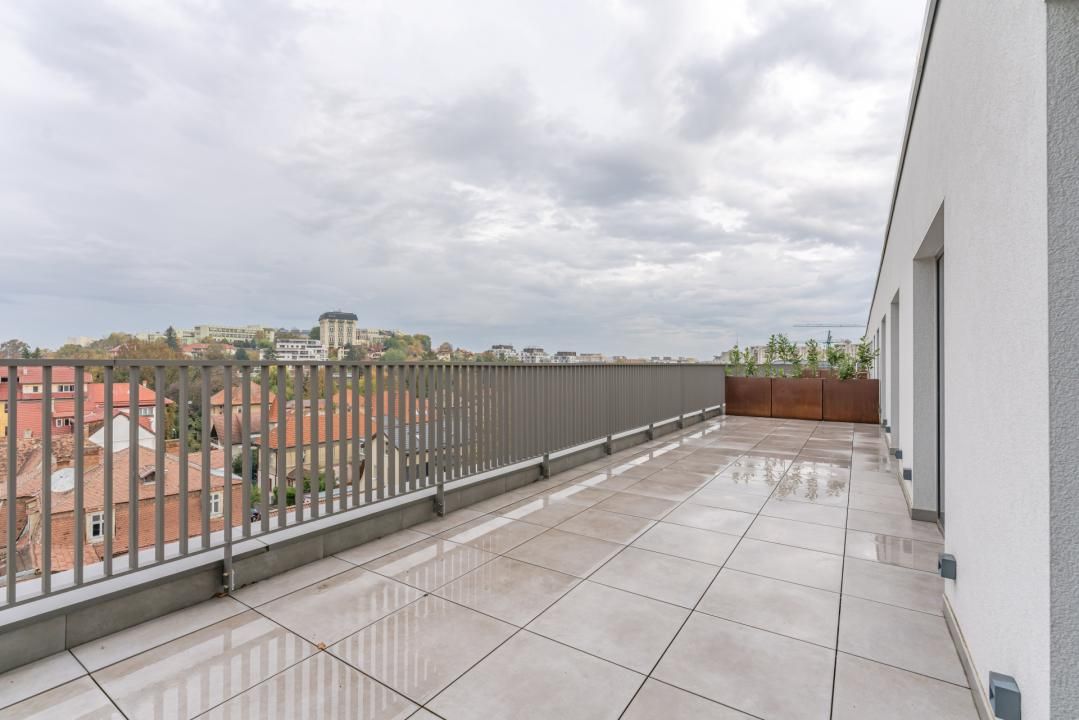 Penthouse Exclusivist cu Jacuzzi și Panoramă Superbă spre Tâmpa – fotografia 15 din 30