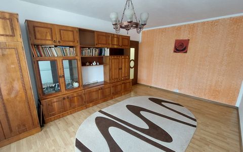 Apartament 3 camere decomandat, 71 mp, etajul 3, Rovine zona Parculet